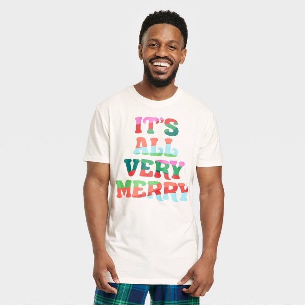 Christmas Holiday Very Merry Matching Family PJs T-Shirt Men’s size L